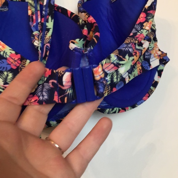 Kelly Brook Bikini Top Tropical Halter Top US 34C UK 34DD - Picture 4 of 9